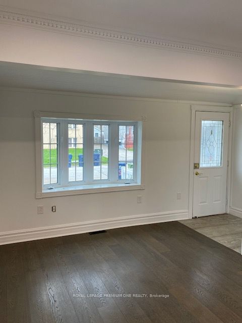 17 Garden Pl S for rent in Long Branch - image #3