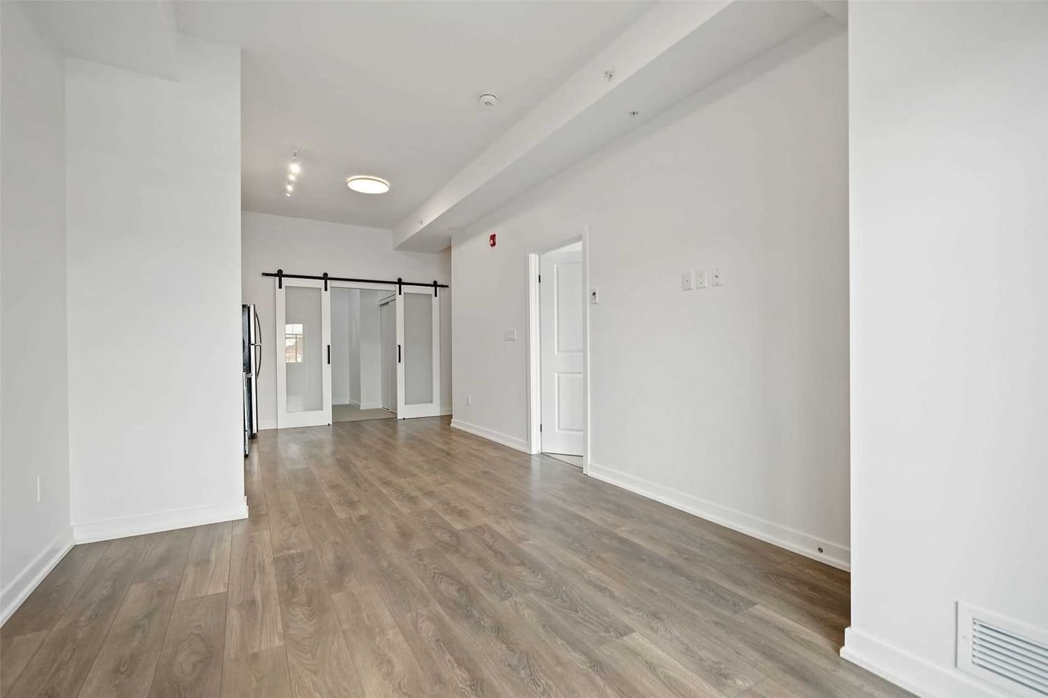4040 Upper Middle Rd, unit 114 for sale - image #4