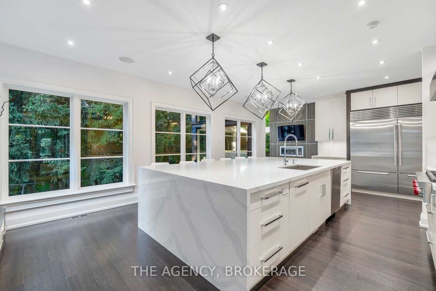 817 Glenwood Ave for rent in Aldershot South - image #3