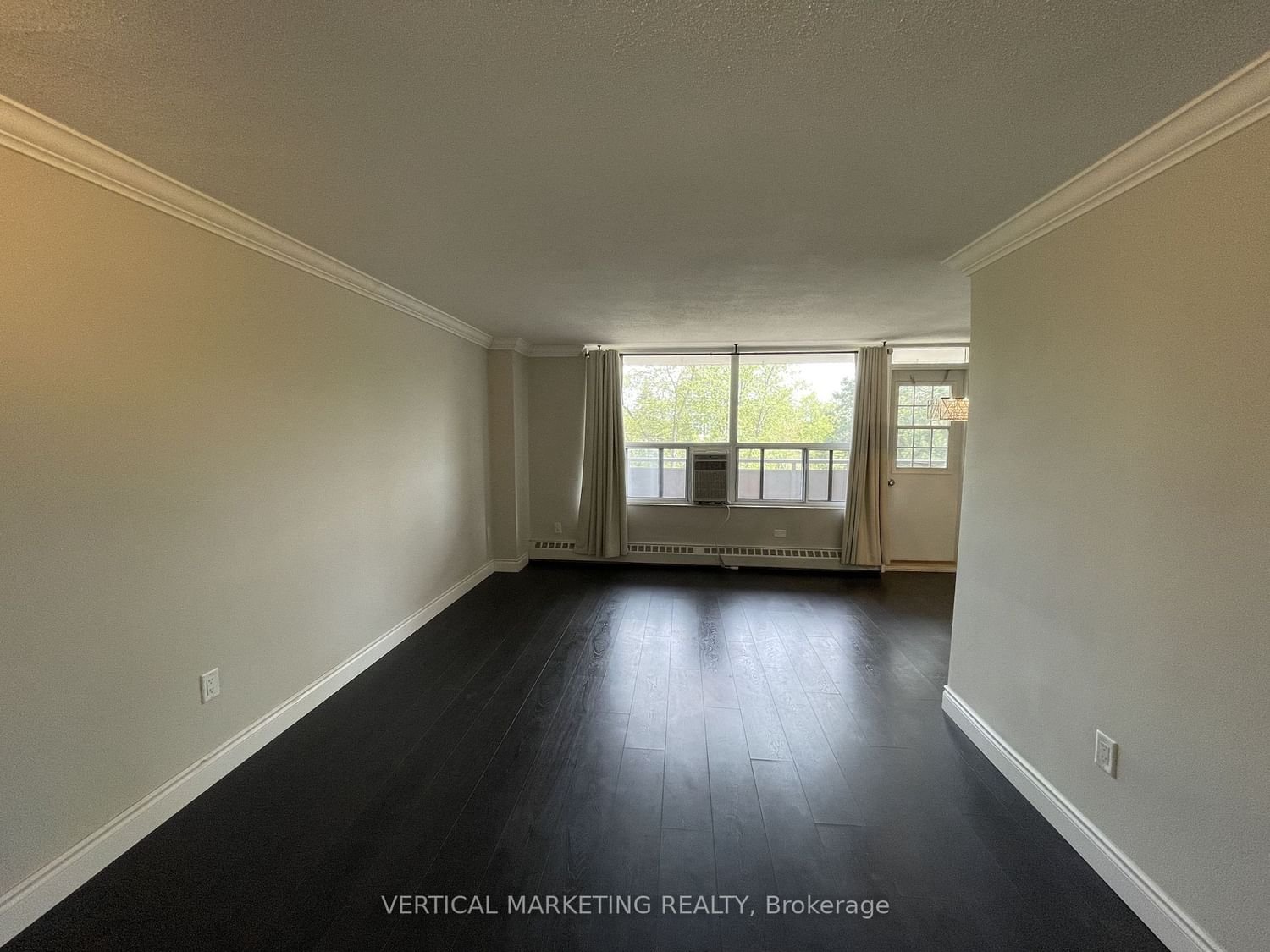 3120 Kirwin Ave, unit 301 for rent - image #4