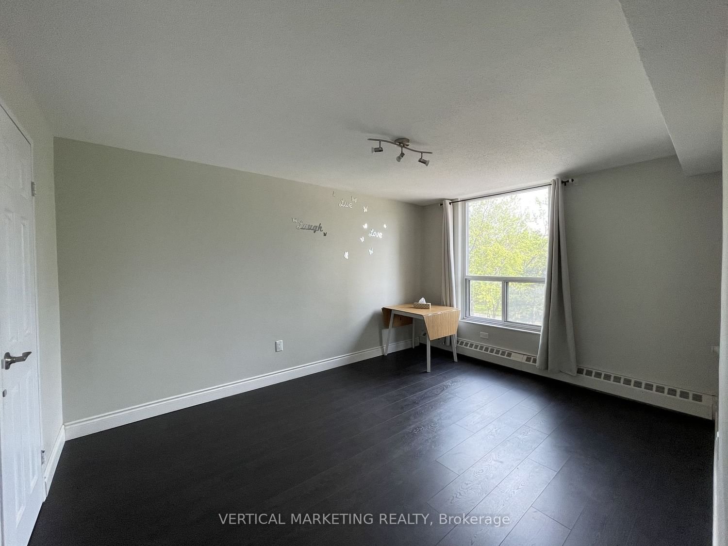 3120 Kirwin Ave, unit 301 for rent - image #5