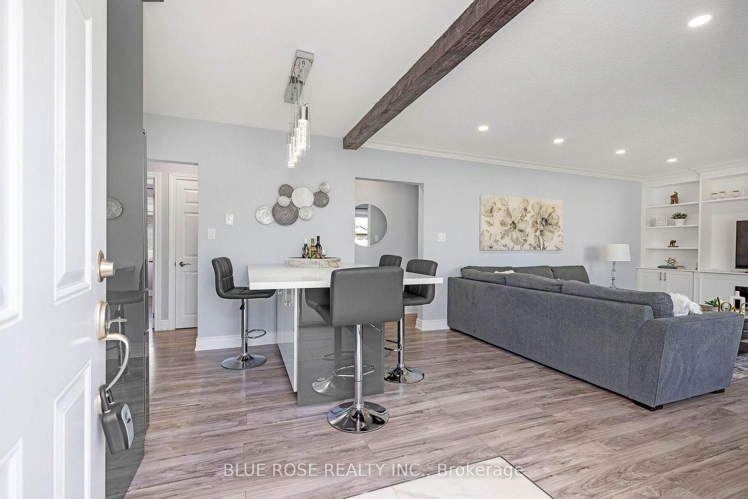 4 Harper Rd E for sale in Brampton East - image #3