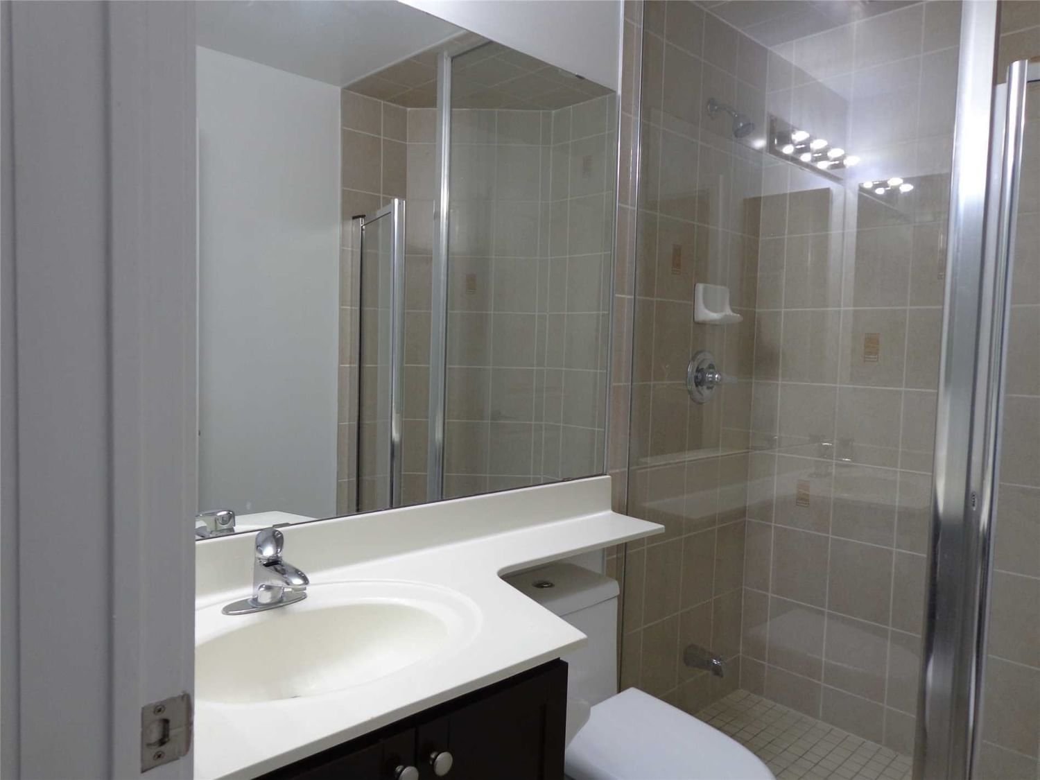 80 Absolute Ave, unit 3202 for rent - image #8