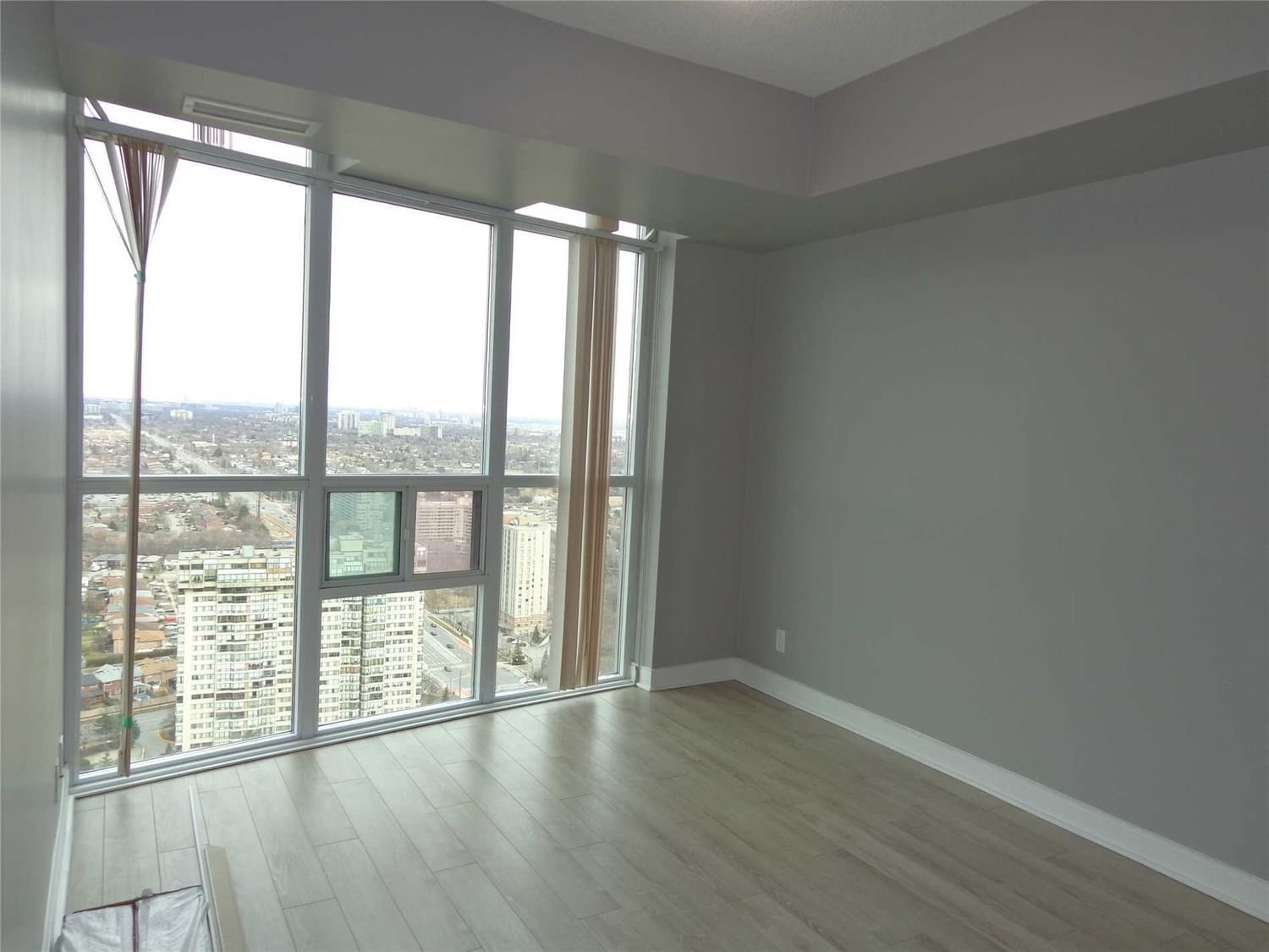 80 Absolute Ave, unit 3202 for rent - image #9