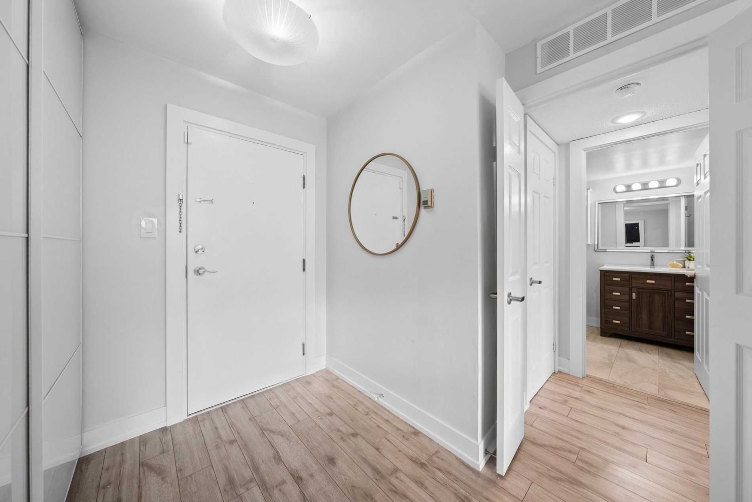 1360 Rathburn Rd E, unit 402 for sale in Rathwood | Rockwood Village - image #5