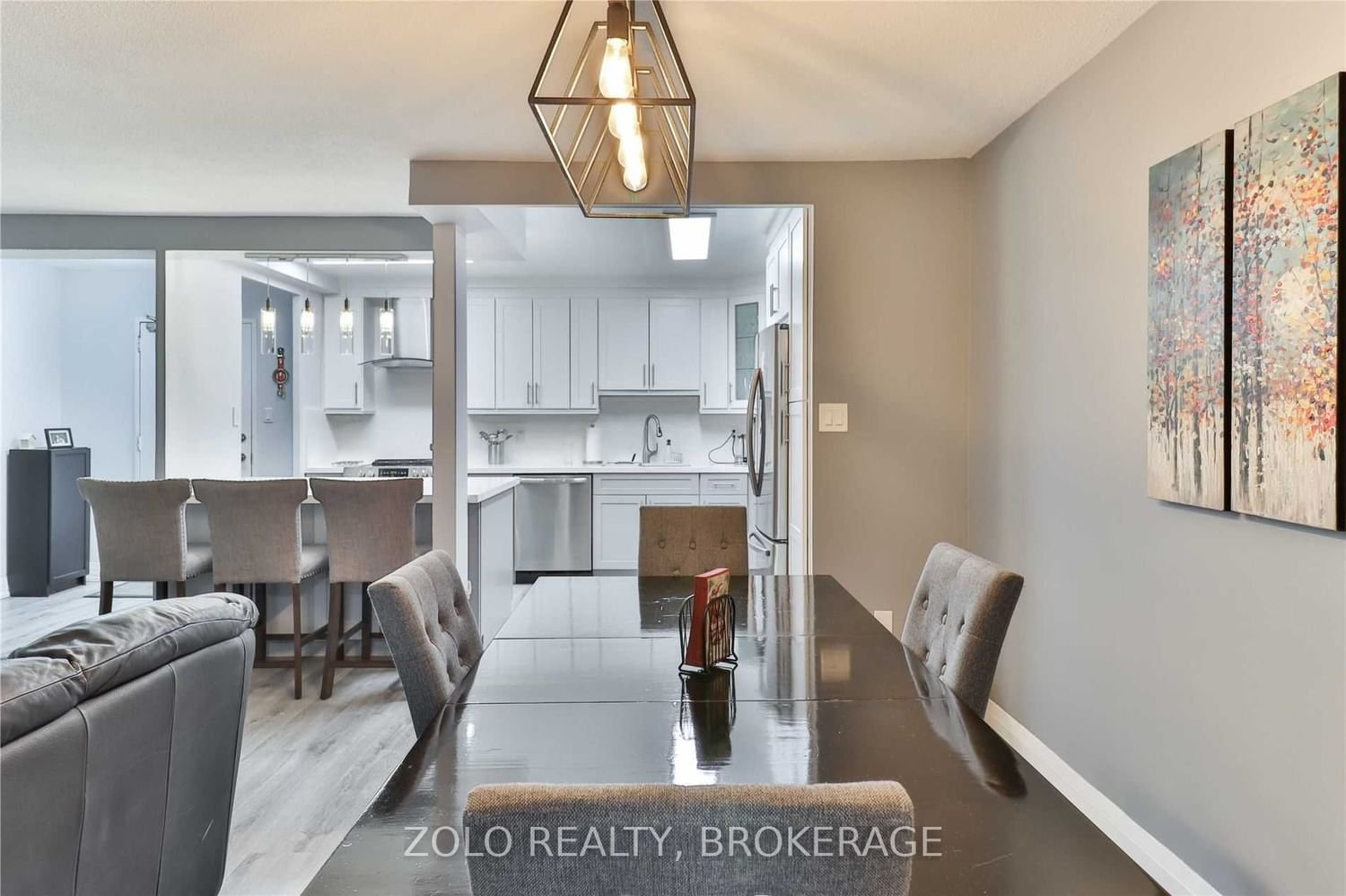 714 The West Mall N, unit 1201 for sale - image #2