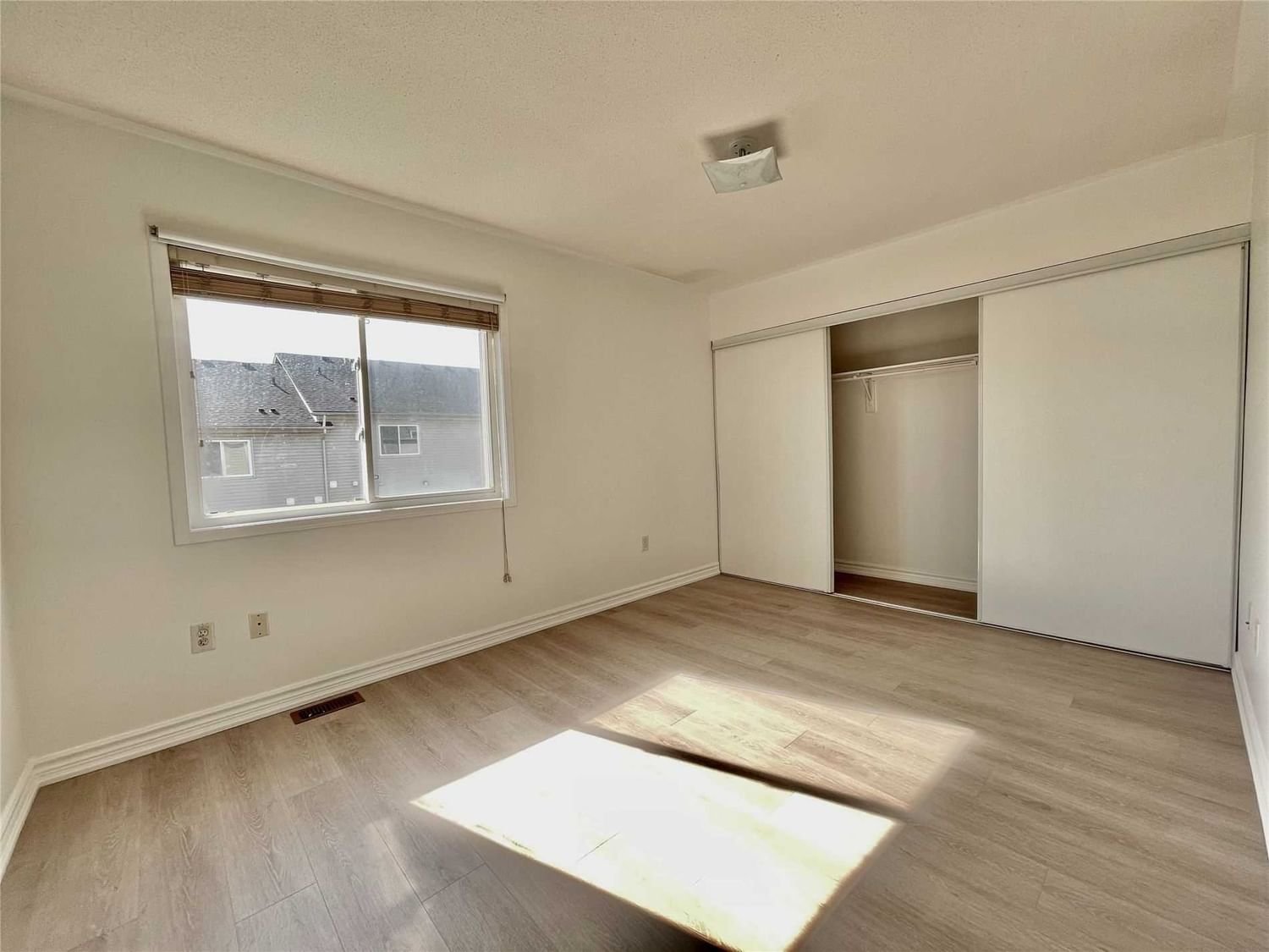 4950 Albina Way, unit 100 for rent - image #14