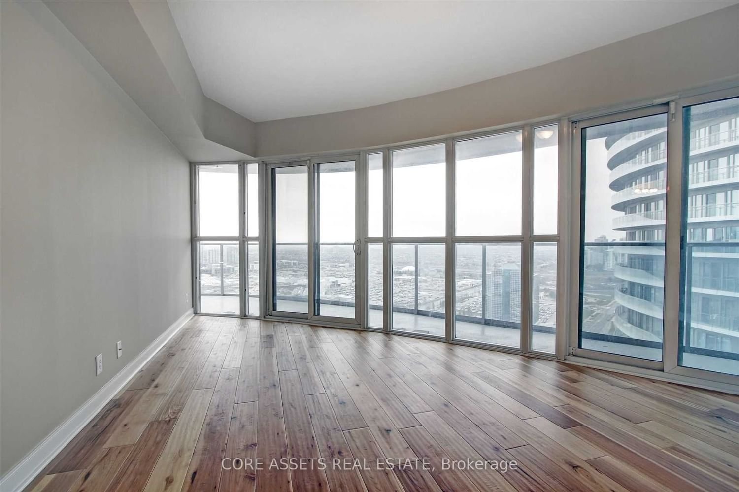 60 Absolute Ave, unit 3305 for rent - image #10