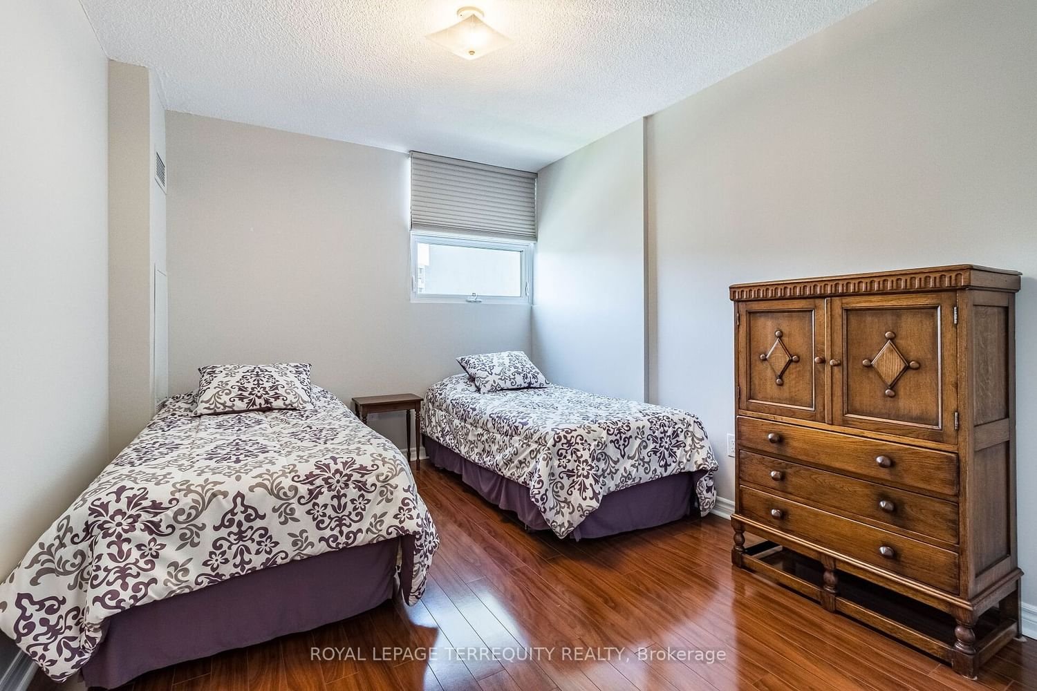 299 Mill Rd, unit 1109 for sale - image #22