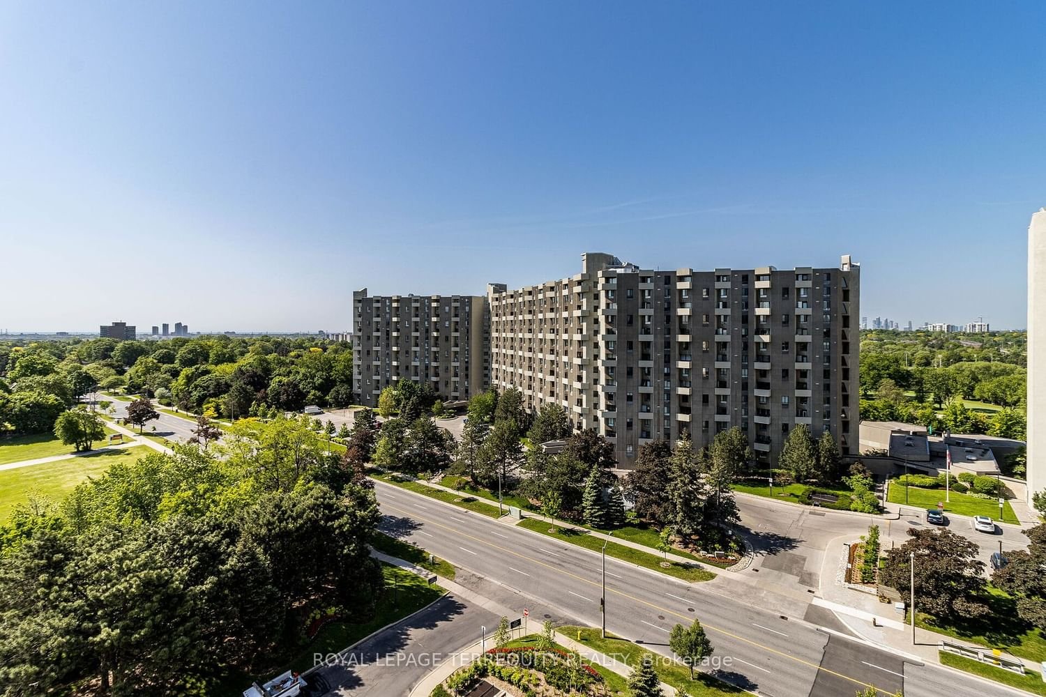 299 Mill Rd, unit 1109 for sale - image #26