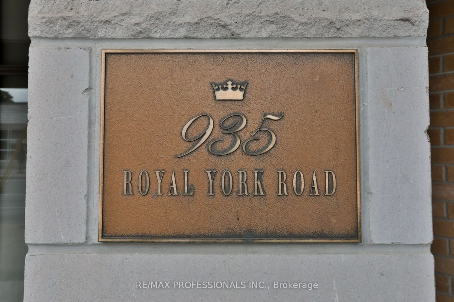 935 Royal York Rd, unit Ph 603 for sale - image #2
