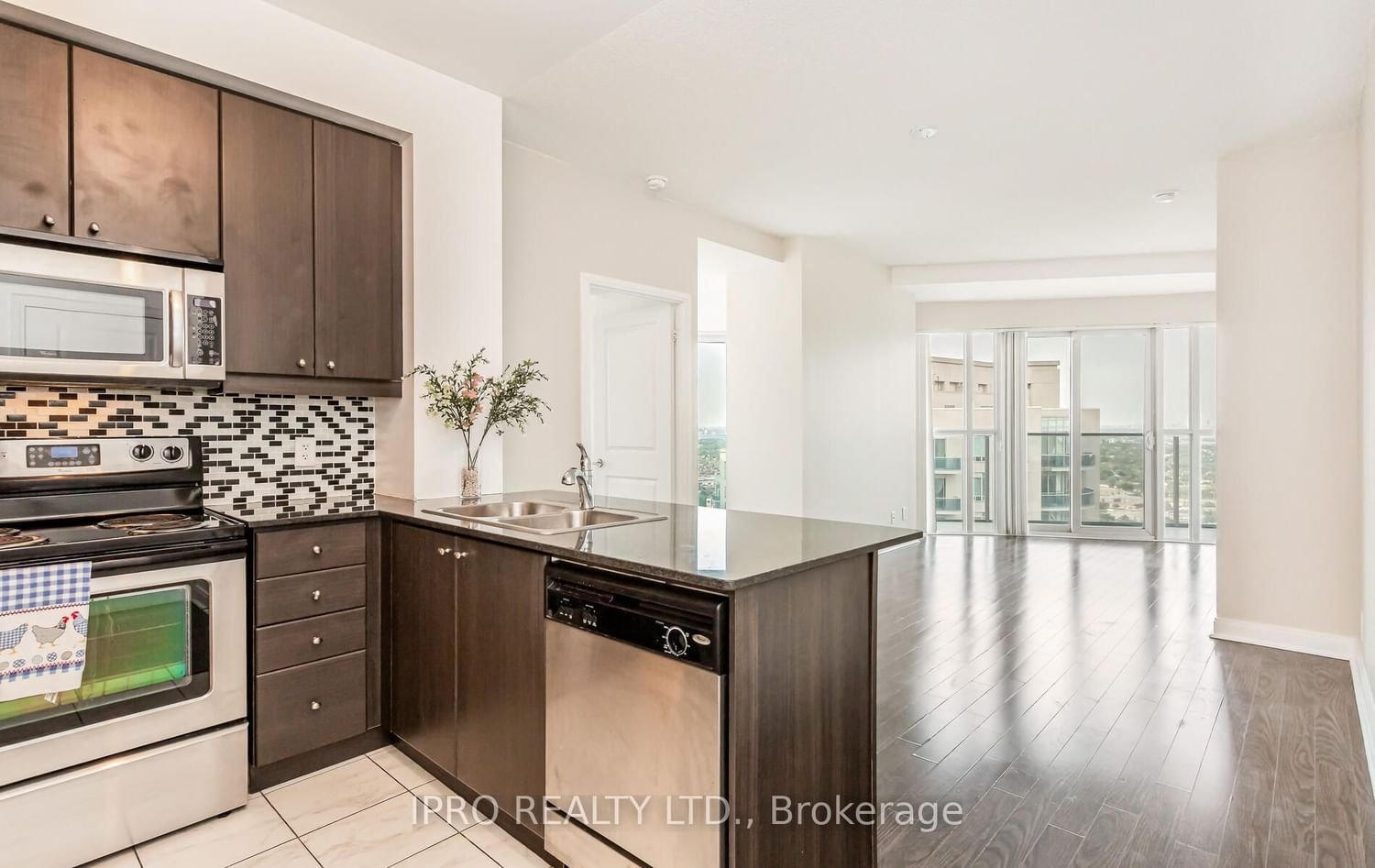 60 Absolute Ave, unit 3108 for rent - image #8