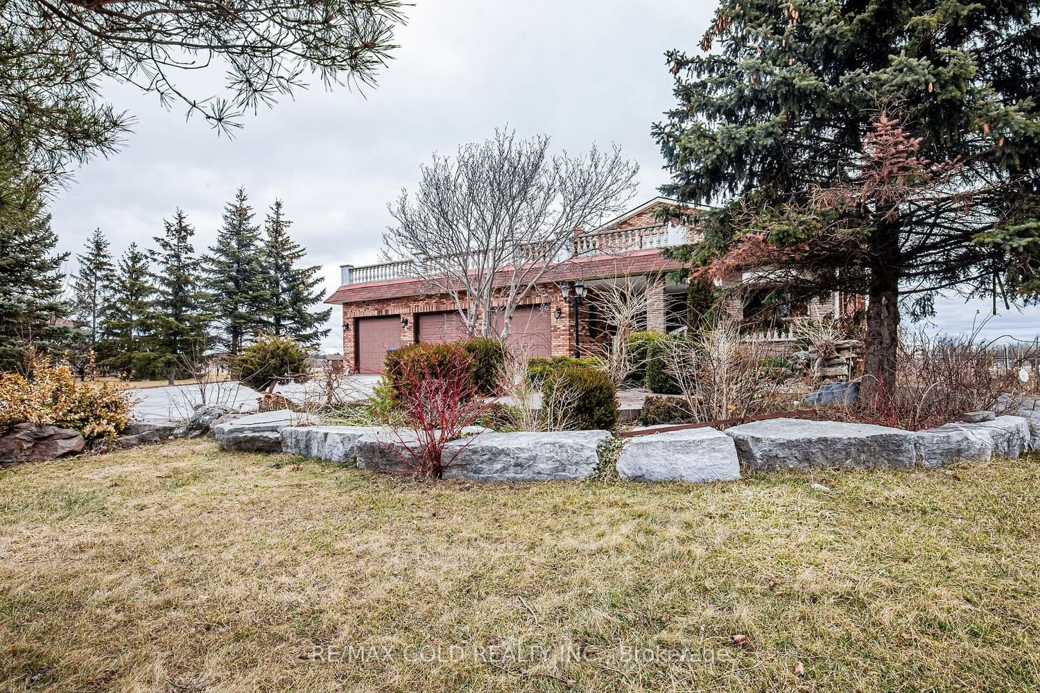 13721 Humber Station Rd for sale  - image #2
