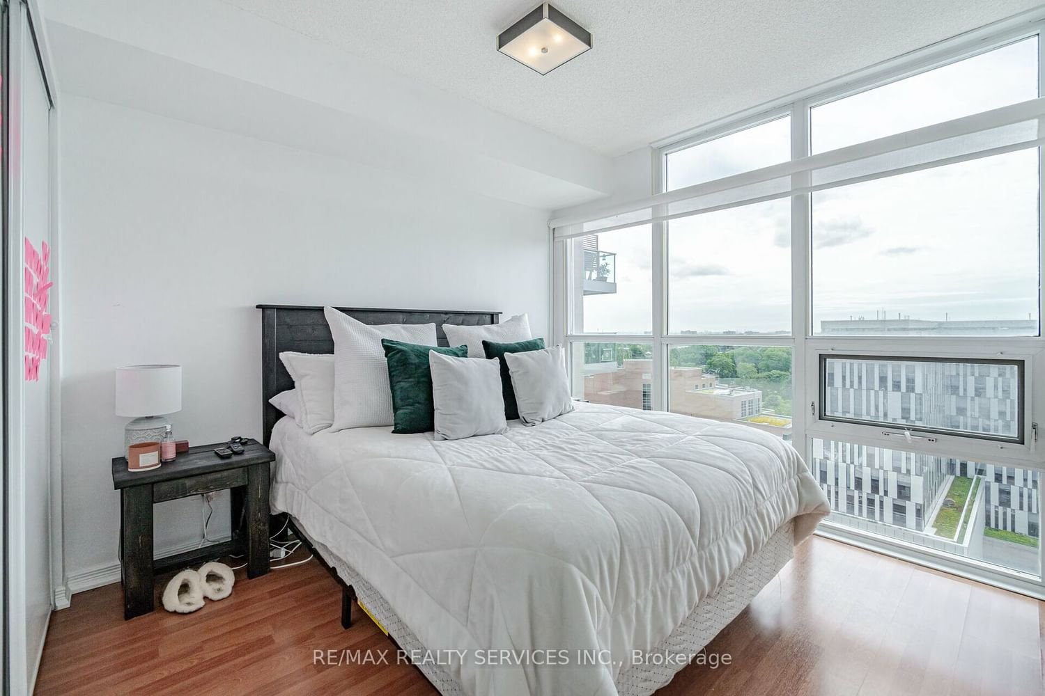 9 George St N, unit 1408 for rent - image #18