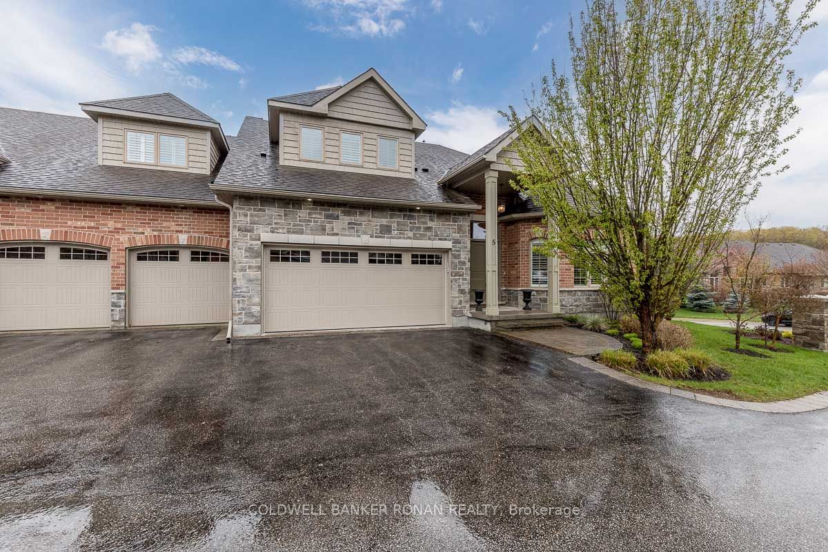 7 Reddington Dr S Legacy Pines Townhomes 2 Beds + 1 4 Baths Unit 5