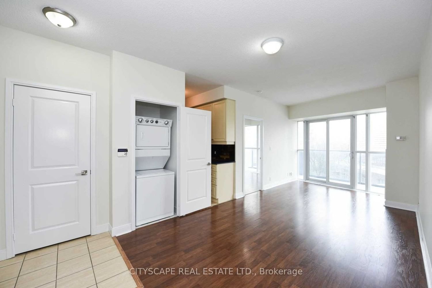 60 Absolute Ave, unit 401 for sale - image #27