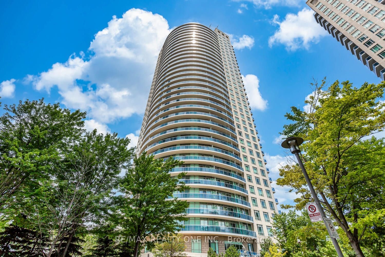 80 Absolute Ave W, unit 2807 for rent - image #1