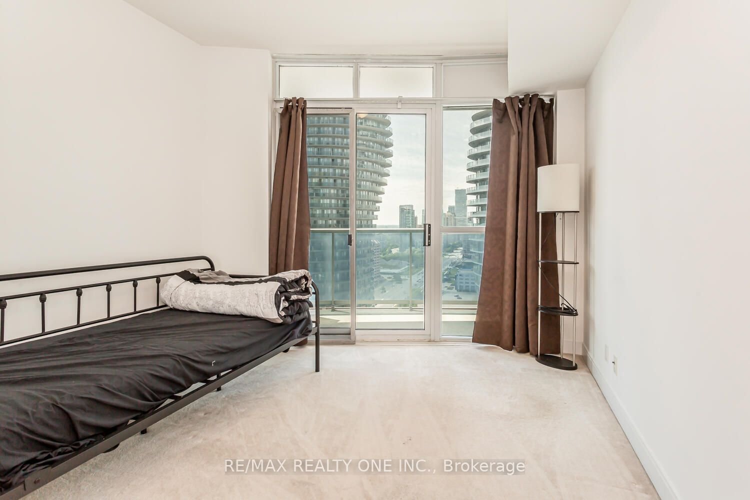 80 Absolute Ave W, unit 2807 for rent - image #22