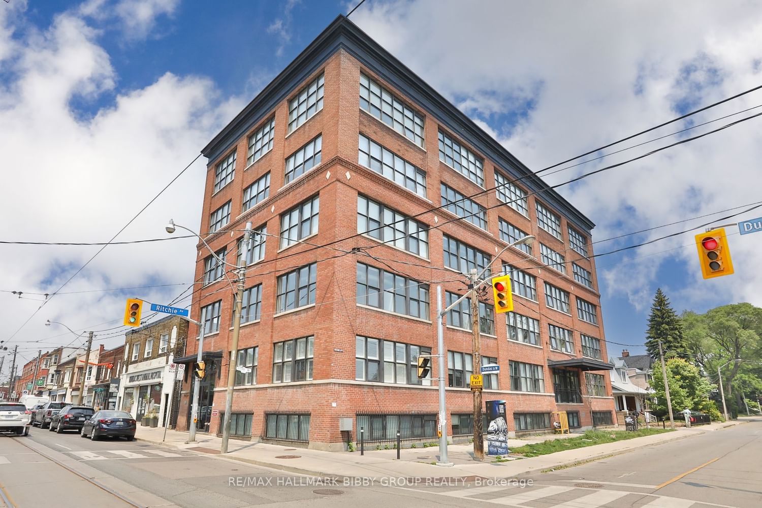 2154 Dundas St W, unit 306 for sale - image #40