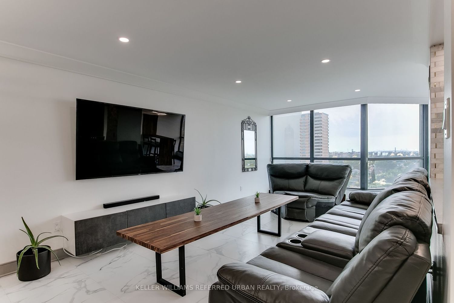 3 Rowntree Rd, unit 1210 for sale - image #6