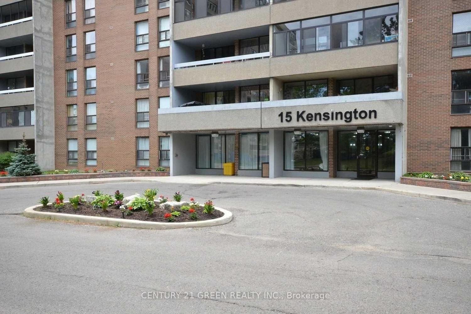 15 Kensington Rd, unit 811 for sale - image #1
