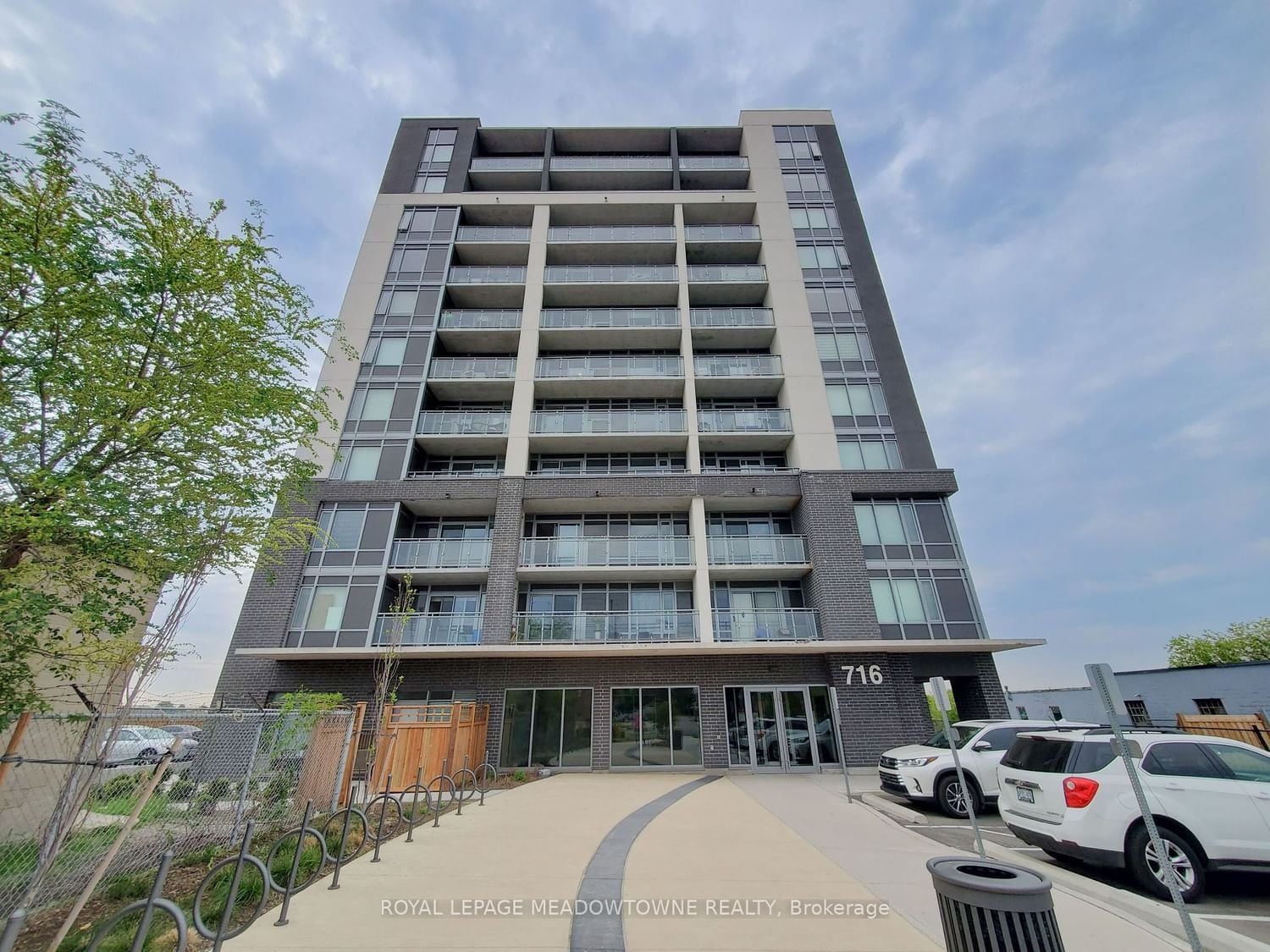 716 Main St E, unit 412 for rent in Downtown Milton - image #1