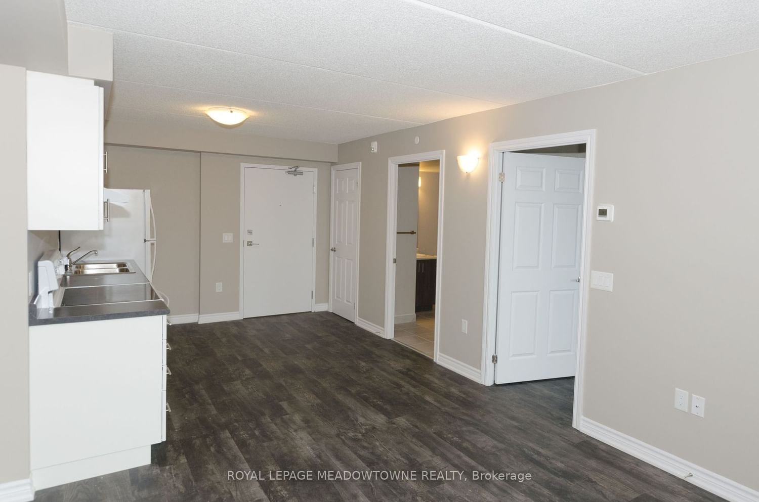 716 Main St E, unit 412 for rent in Downtown Milton - image #5