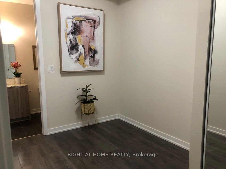 4040 Upper Middle Rd, unit 116 for rent - image #33