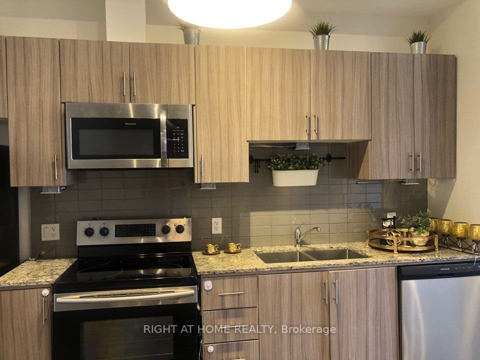 4040 Upper Middle Rd, unit 116 for rent - image #8