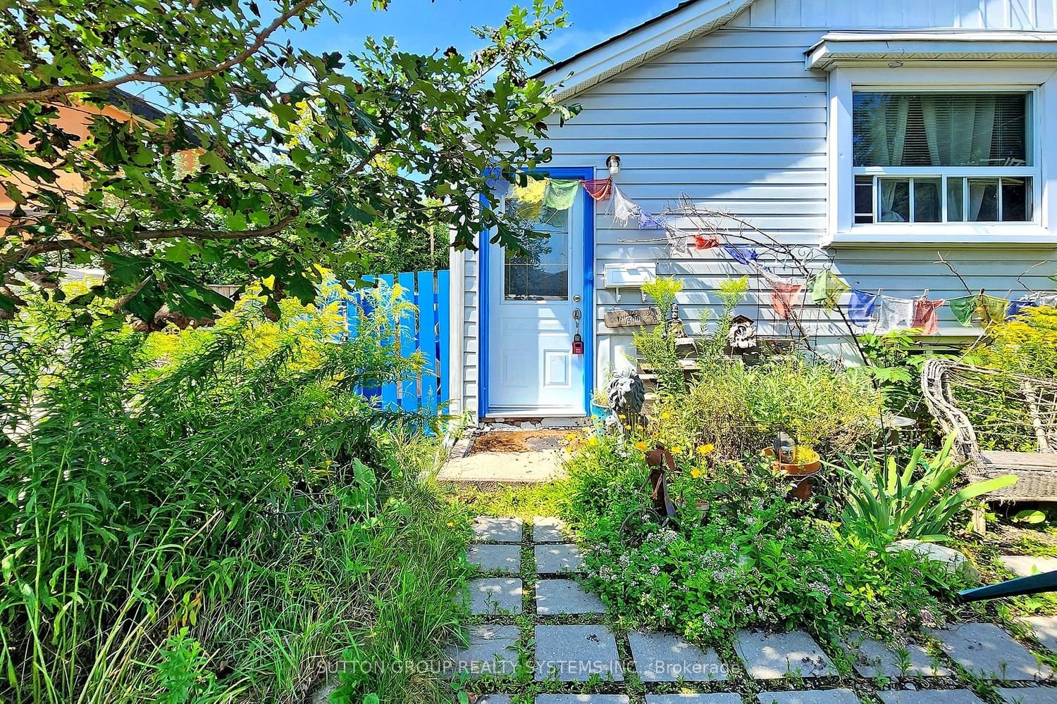 338 Harvie Ave for sale  - image #2
