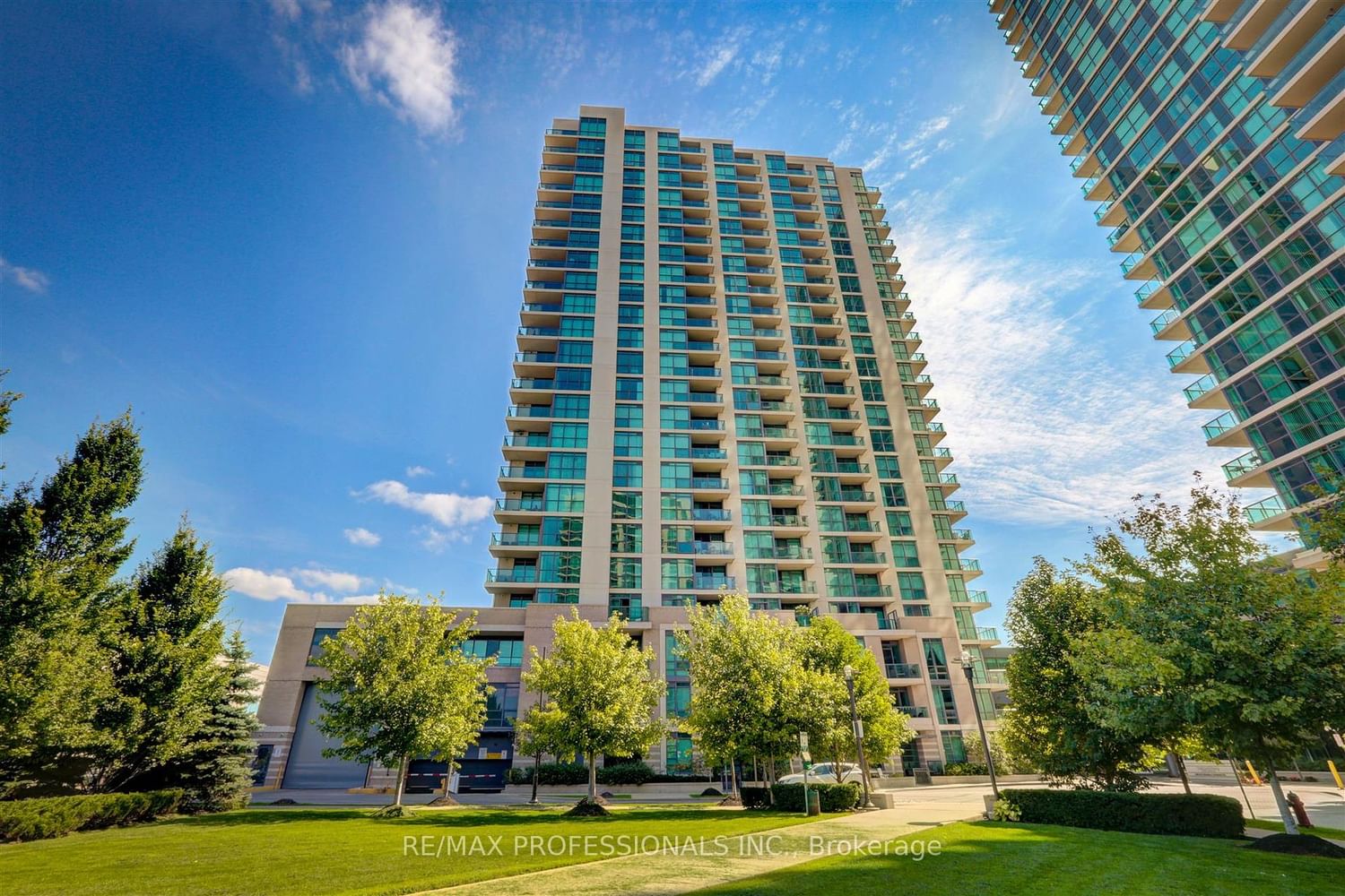 205 Sherway Gardens Rd, One Sherway Tower Four Condos