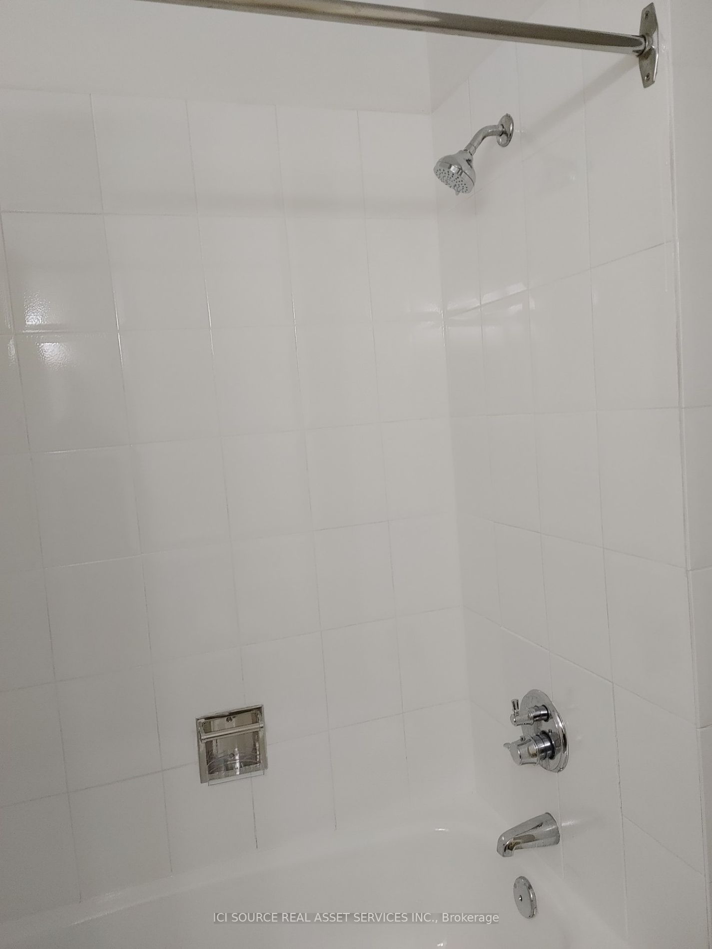 4140 Dundas St W, unit unit-a for rent in Edenbridge | Humber Valley - image #4
