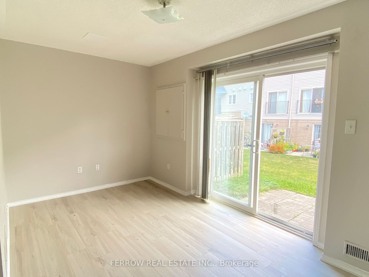 4950 Albina Way, unit 173 for rent - image #29
