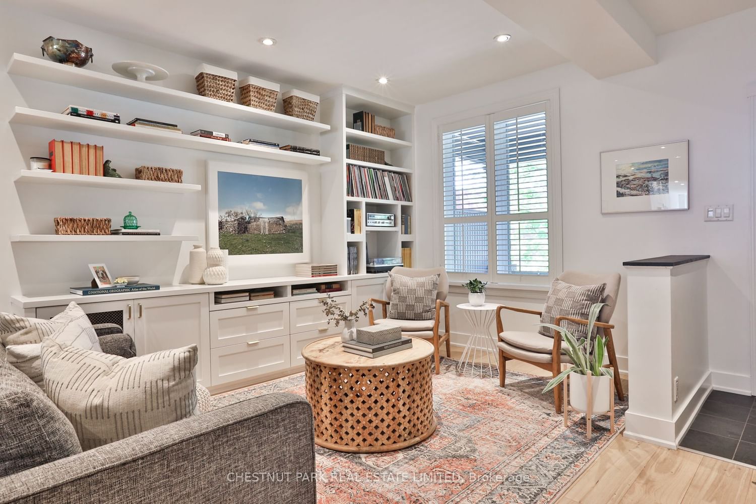 325 Perth Ave for sale in Dovercourt | Wallace Emerson-Junction - image #3