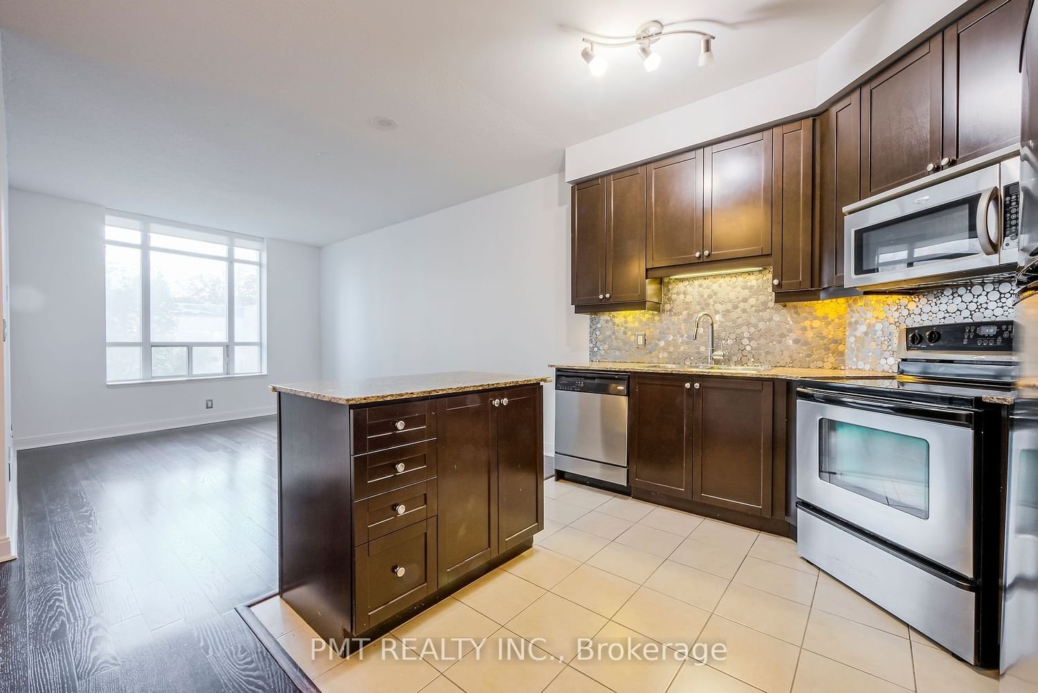 80 Absolute Ave, unit 204 for sale - image #5