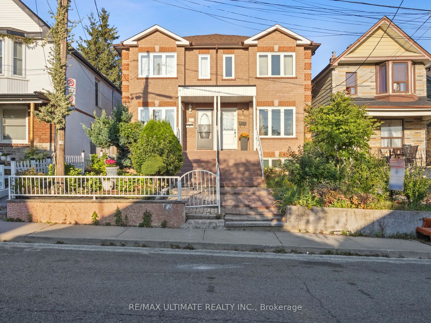 331 Boon Ave for sale in Caledonia - Fairbank - image #1