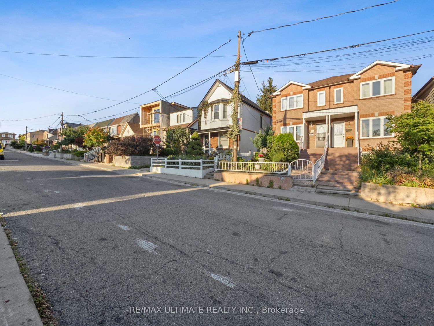331 Boon Ave for sale in Caledonia - Fairbank - image #2
