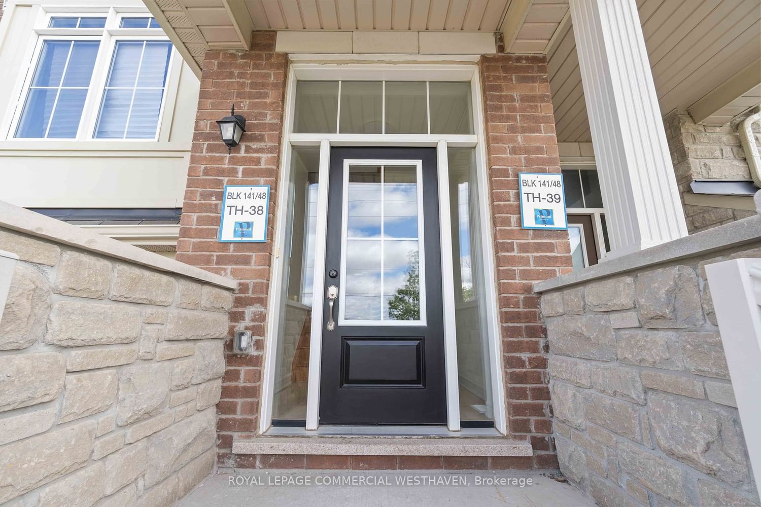 35 Rockman Cres for sale in Mount Pleasant Village - image #3