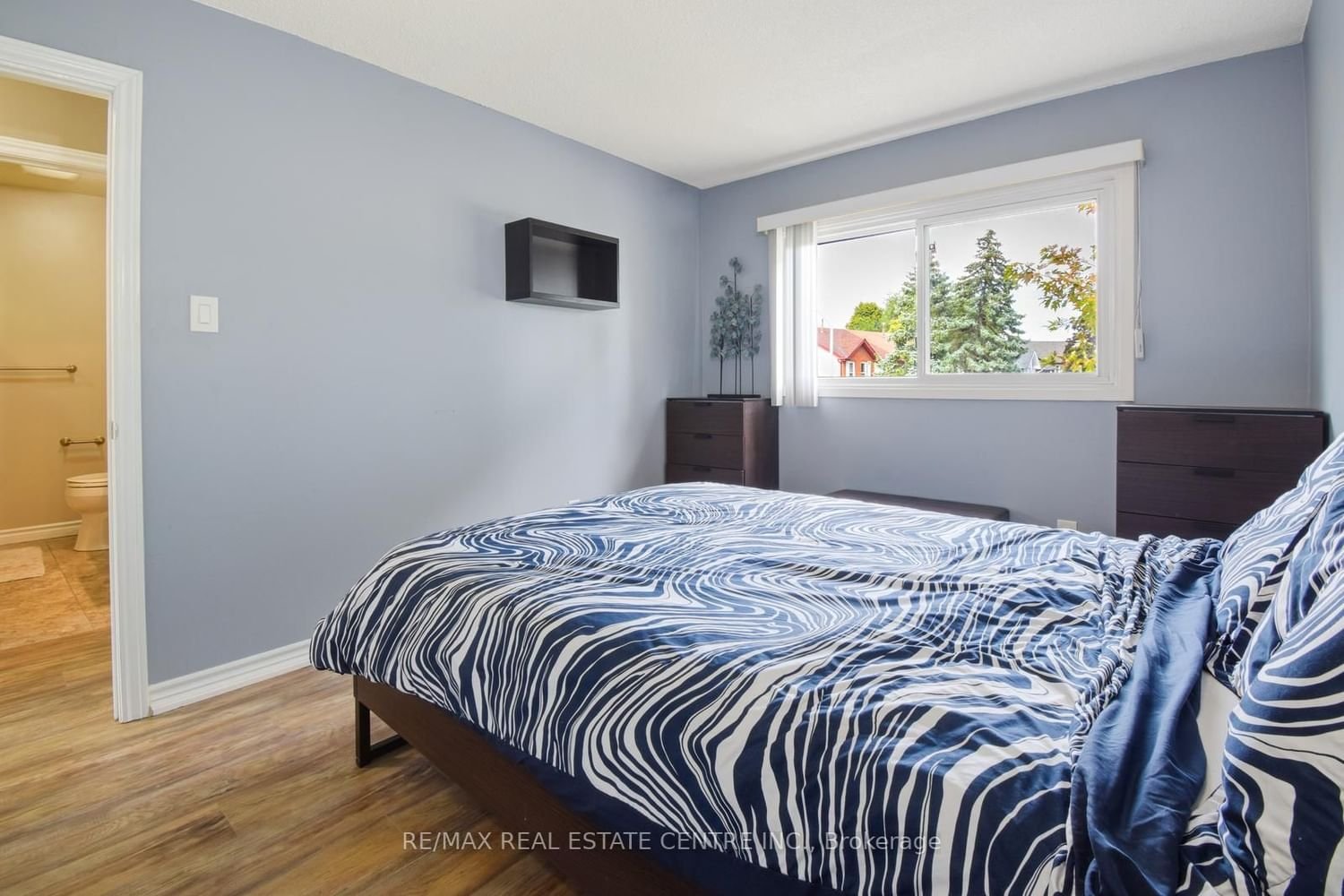 44 Sutter Ave W for sale  - image #26