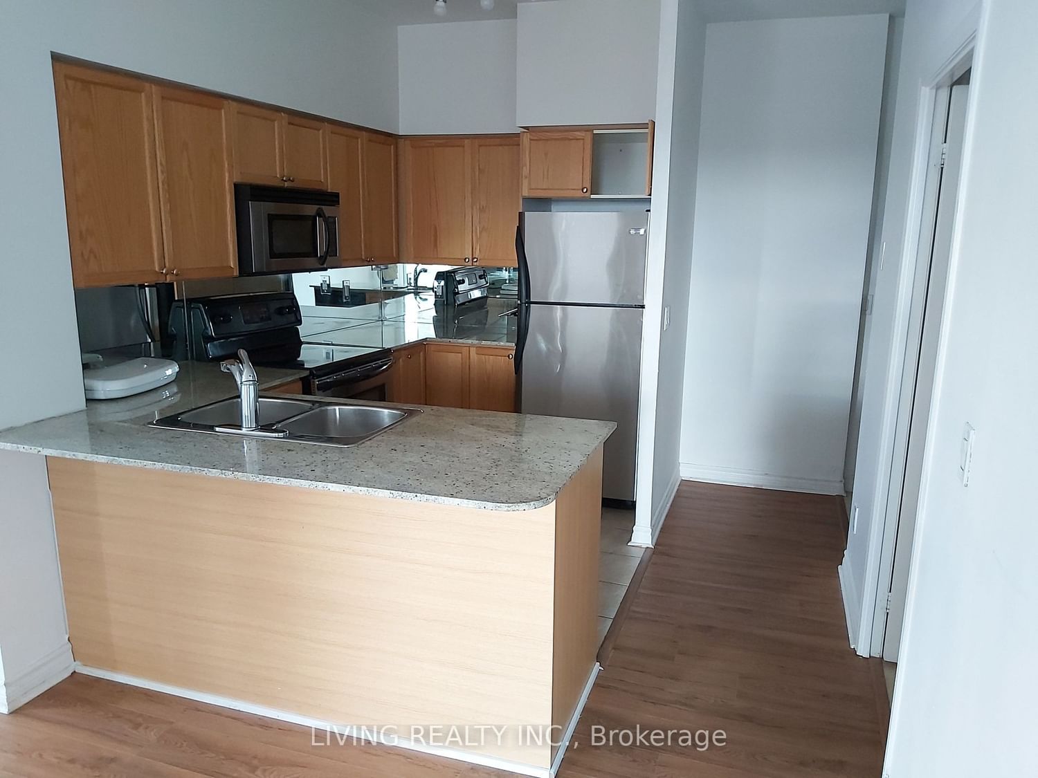 388 Prince Of Wales Dr, unit 1804 for rent in Downtown Core - image #3