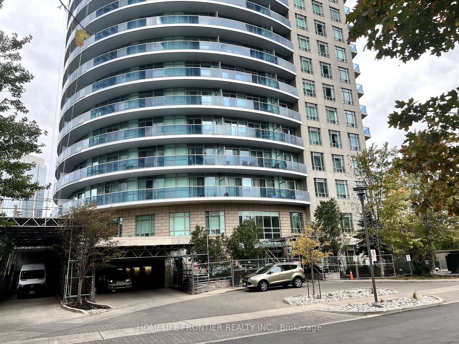 80 Absolute Ave, unit 3309 for rent - image #2