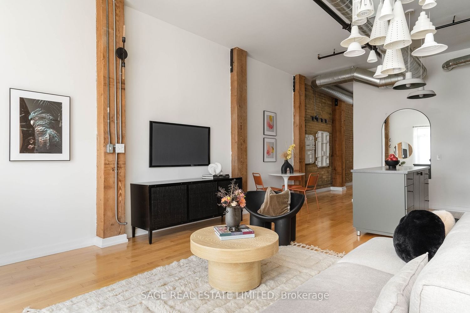 27 Brock Ave, unit 111 for sale - image #8