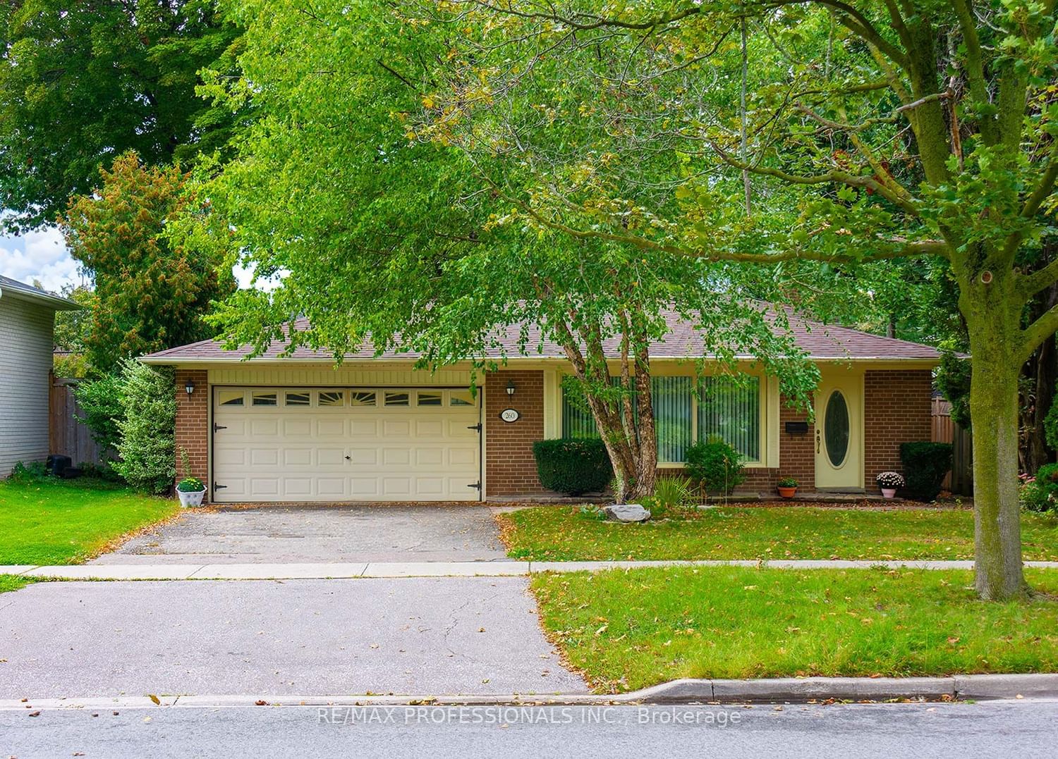 260 Mill Rd for sale in Markland Wood - image #1