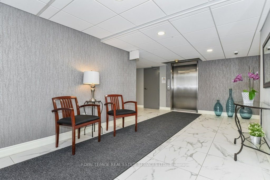 3499 Upper Middle Rd, unit 115 for sale - image #5