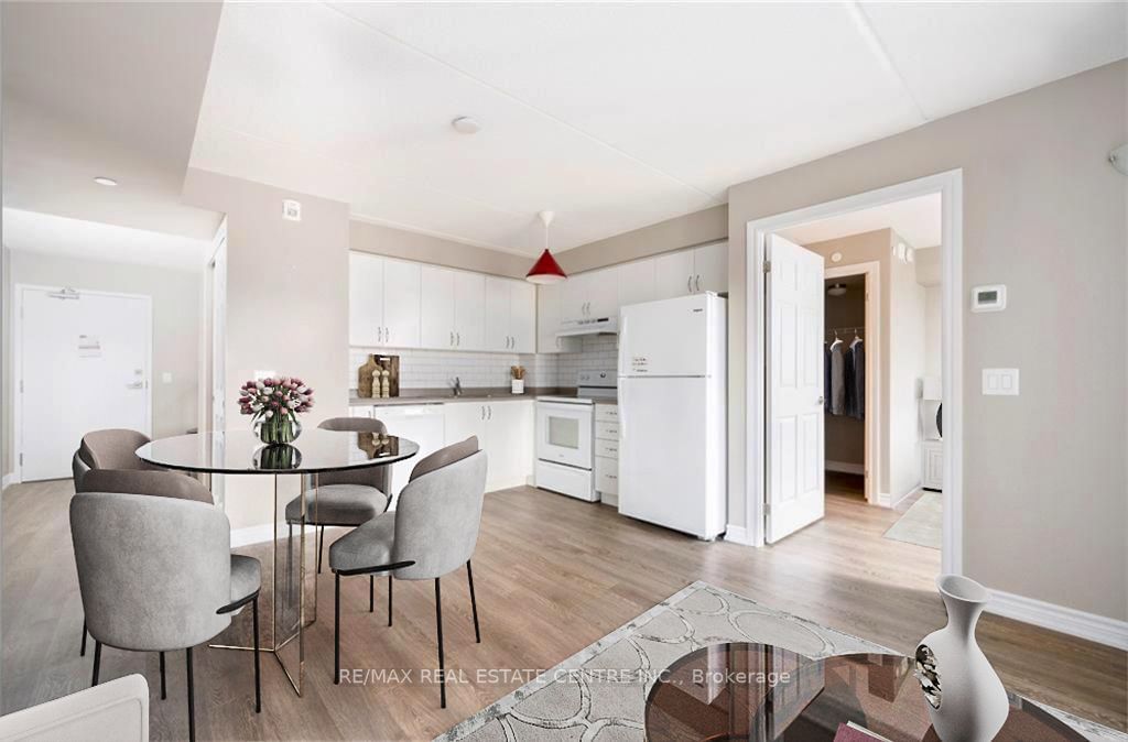 716 Main St E, unit 408 for rent in Downtown Milton - image #5