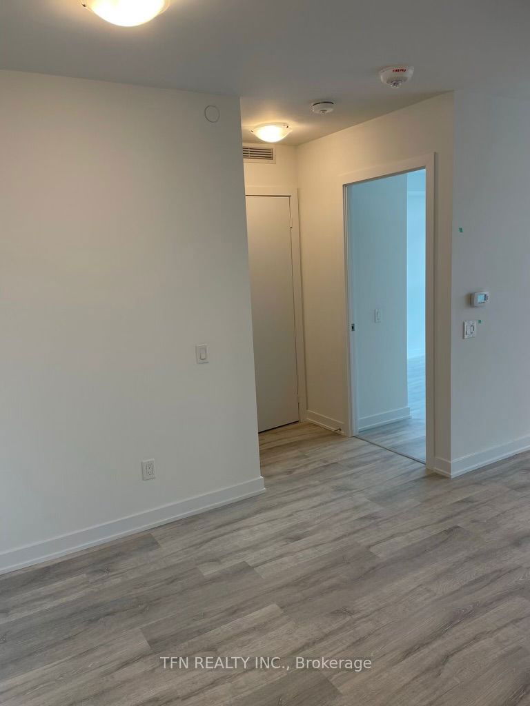 251 Manitoba St, unit 601 for rent - image #6