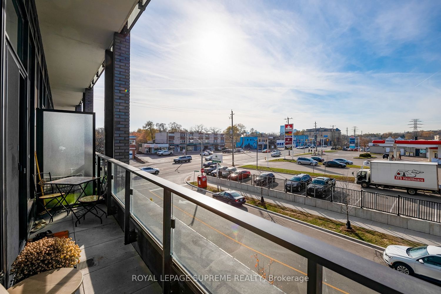 4208 Dundas St W, unit 215 for sale