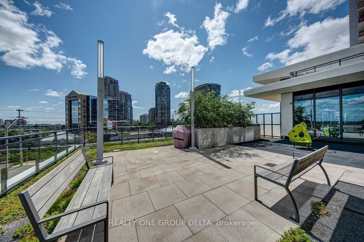 55 Eglinton Ave W, unit 2304 for rent