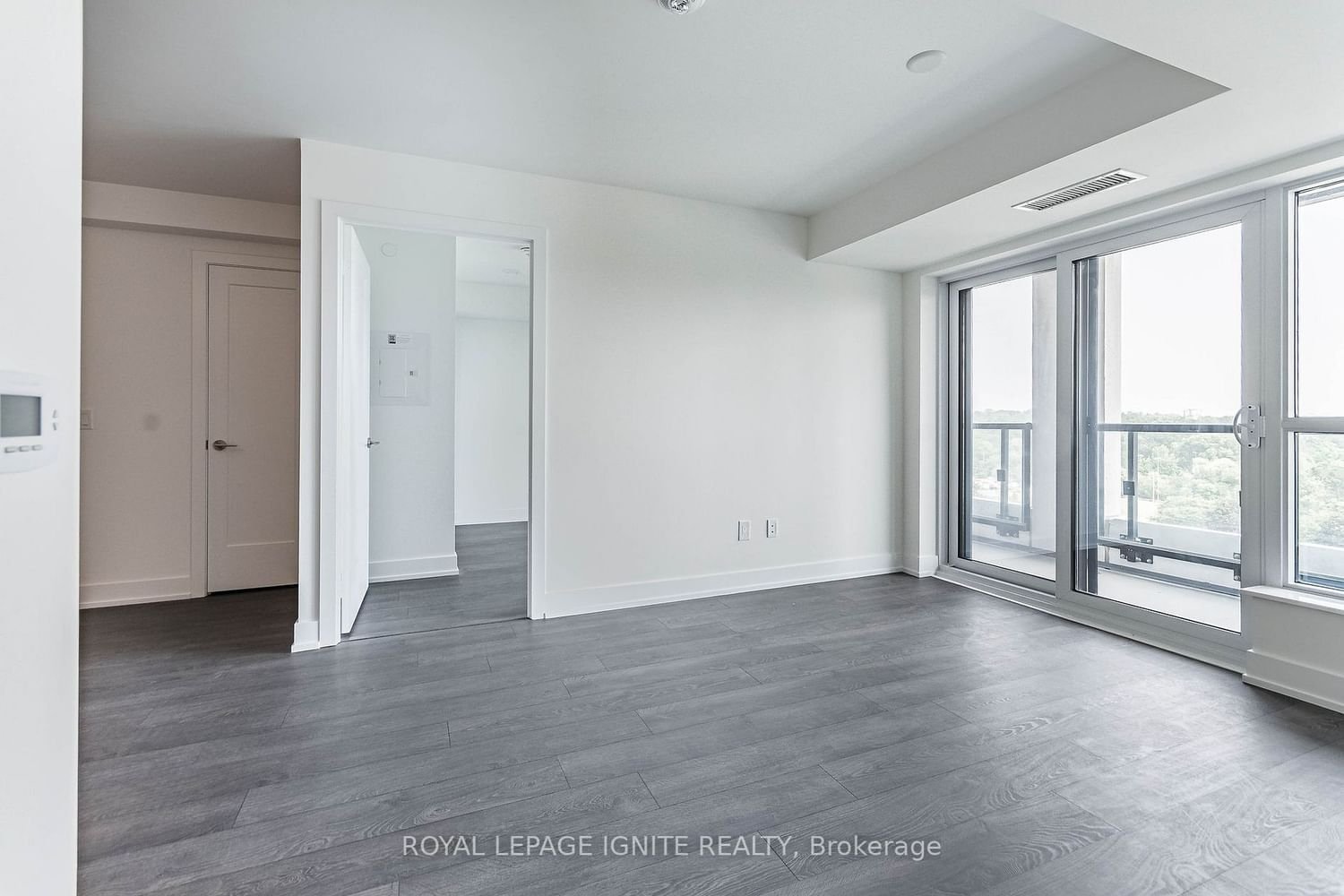 5 Mabelle Ave, unit 836 for rent - image #8