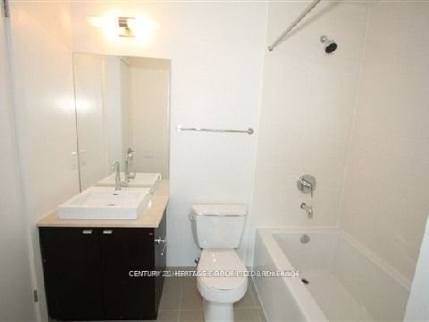 105 The Queensway Ave, unit 2201 for sale - image #4